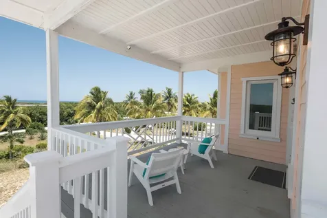 James Cistern Eleuthera BS