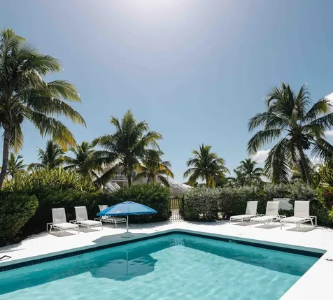 James Cistern Eleuthera BS