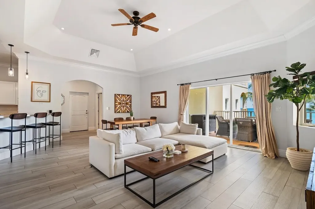 Caves Heights New Providence Paradise Island BS