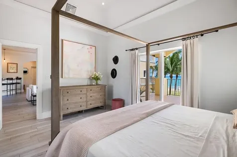 Caves Heights New Providence Paradise Island BS