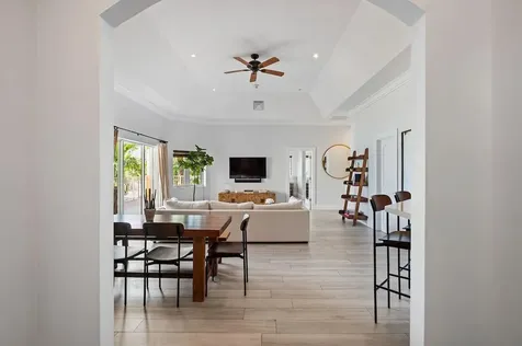 Caves Heights New Providence Paradise Island BS