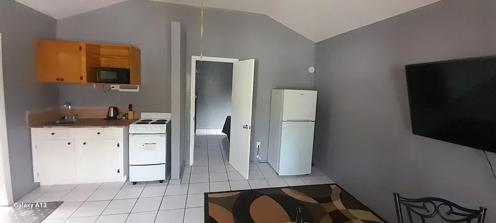 Oceanview Triplex Gov Har Eleuthera BS