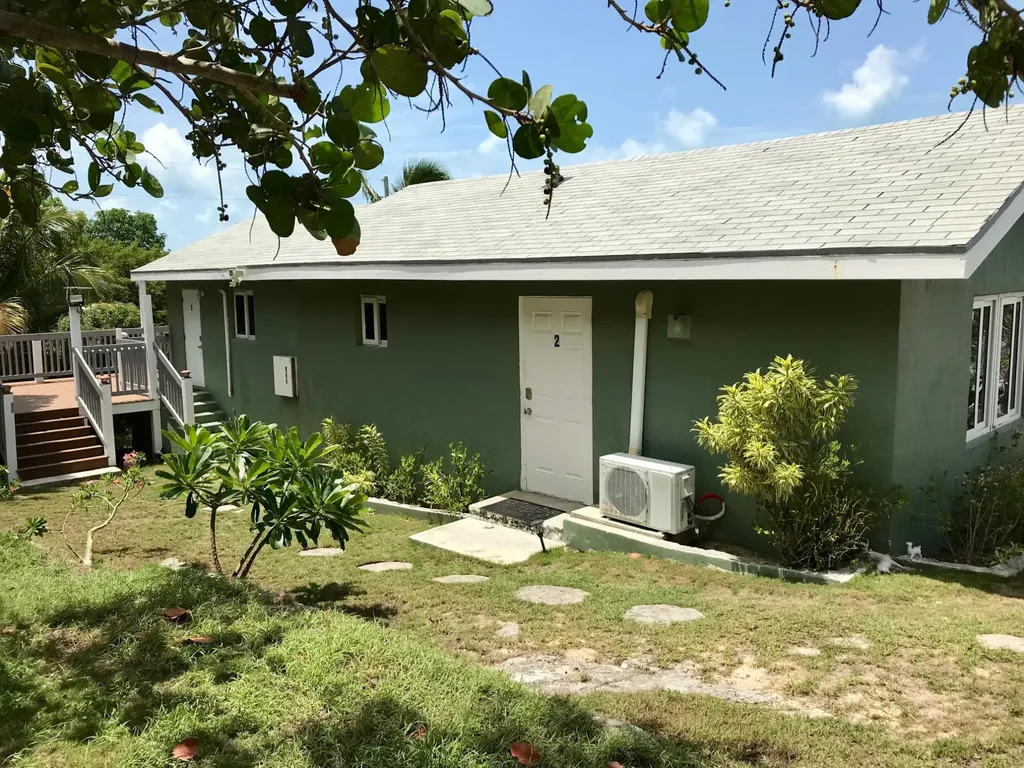 Oceanview Triplex Gov Har Eleuthera BS