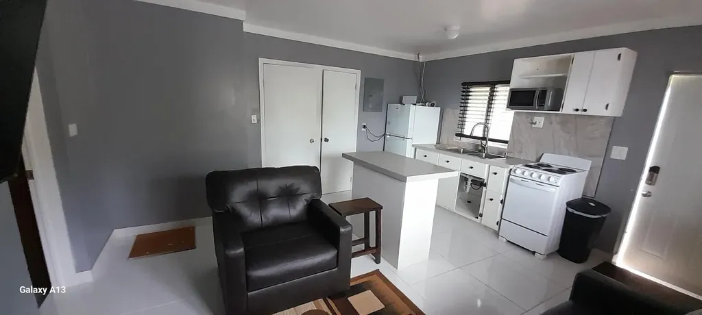 Oceanview Triplex Gov Har Eleuthera BS