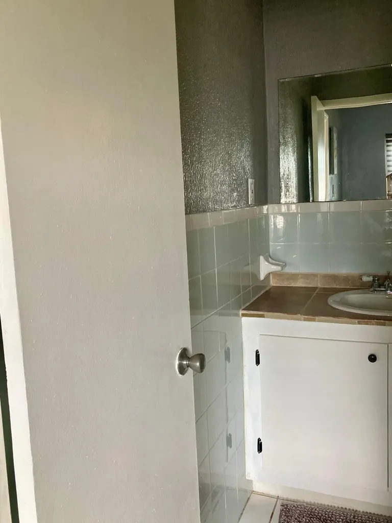 Oceanview Triplex Gov Har Eleuthera BS