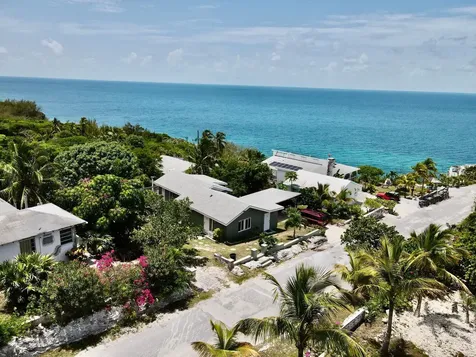 Oceanview Triplex Gov Har Eleuthera BS