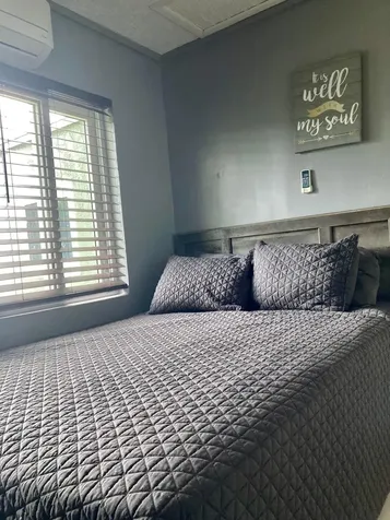 Oceanview Triplex Gov Har Eleuthera BS