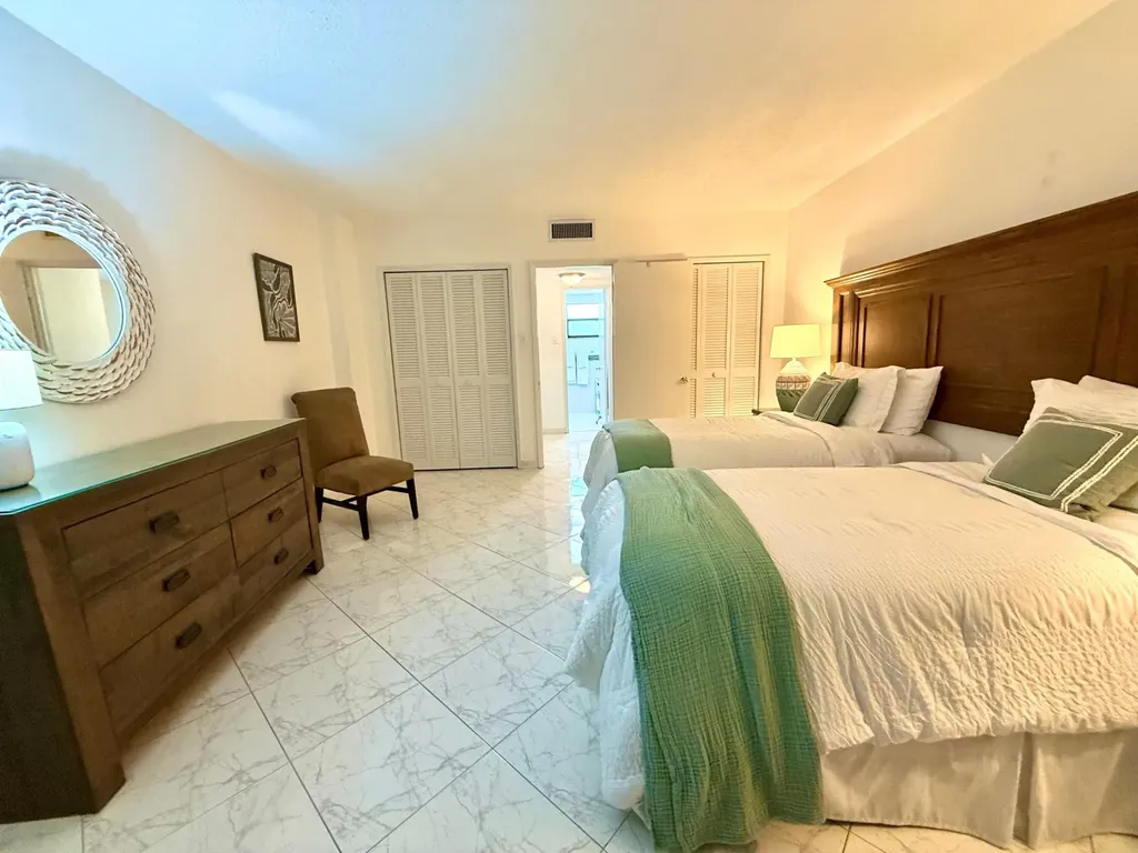 Silver Point Condominiums Grand Bahama Freeport BS