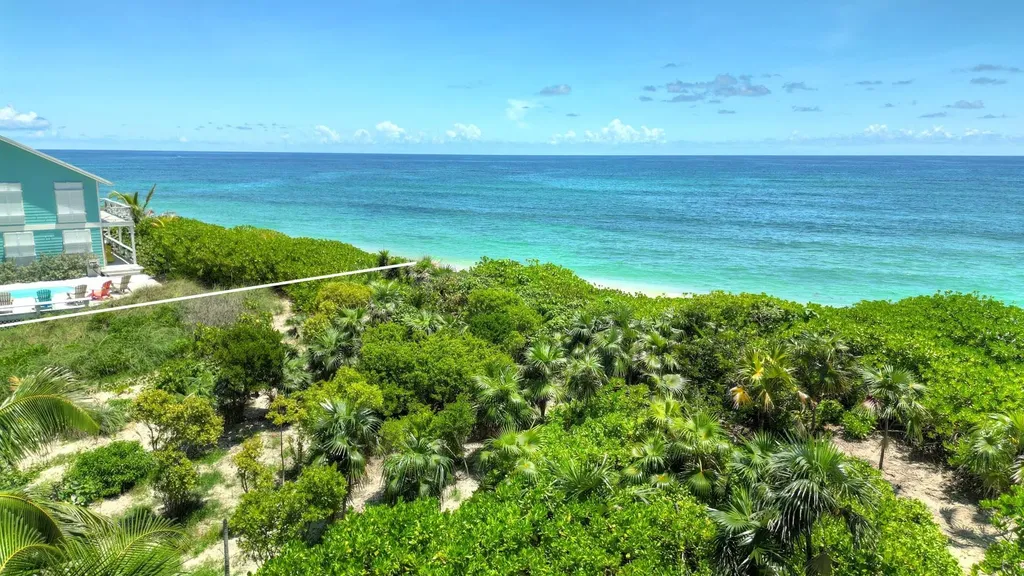 Queens Highway, Elbow Cay Abaco BS