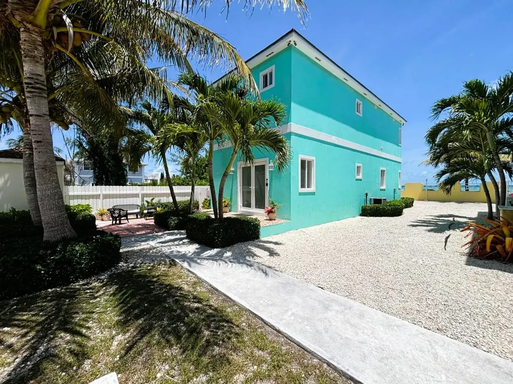 Sunrise Shores New Providence Paradise Island BS