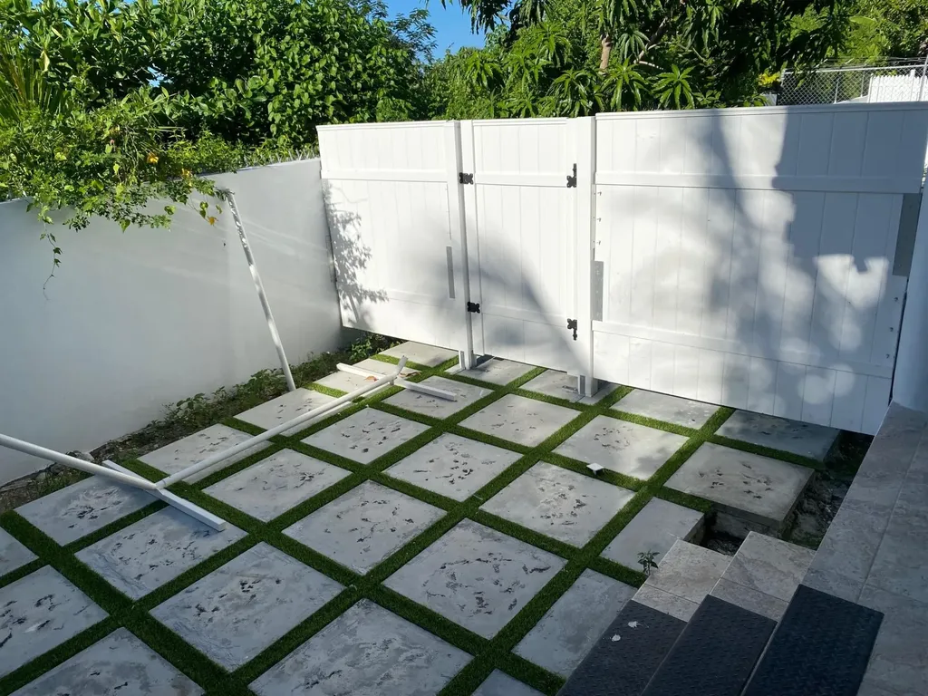 Marine Drive, Vista Marin 14 New Providence Paradise Island BS