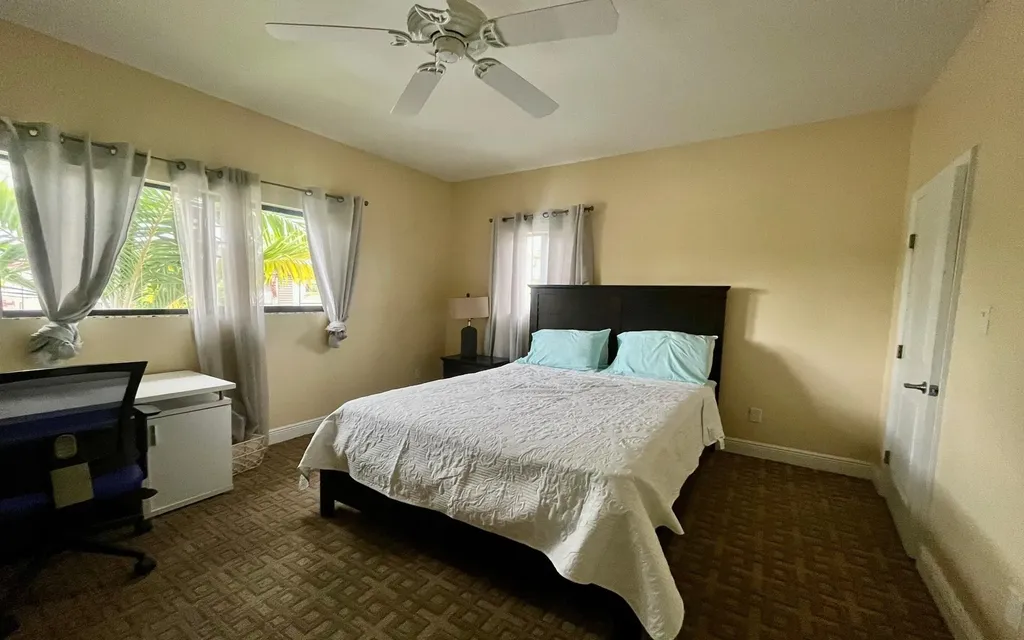 Venetian West Rental New Providence Paradise Island BS