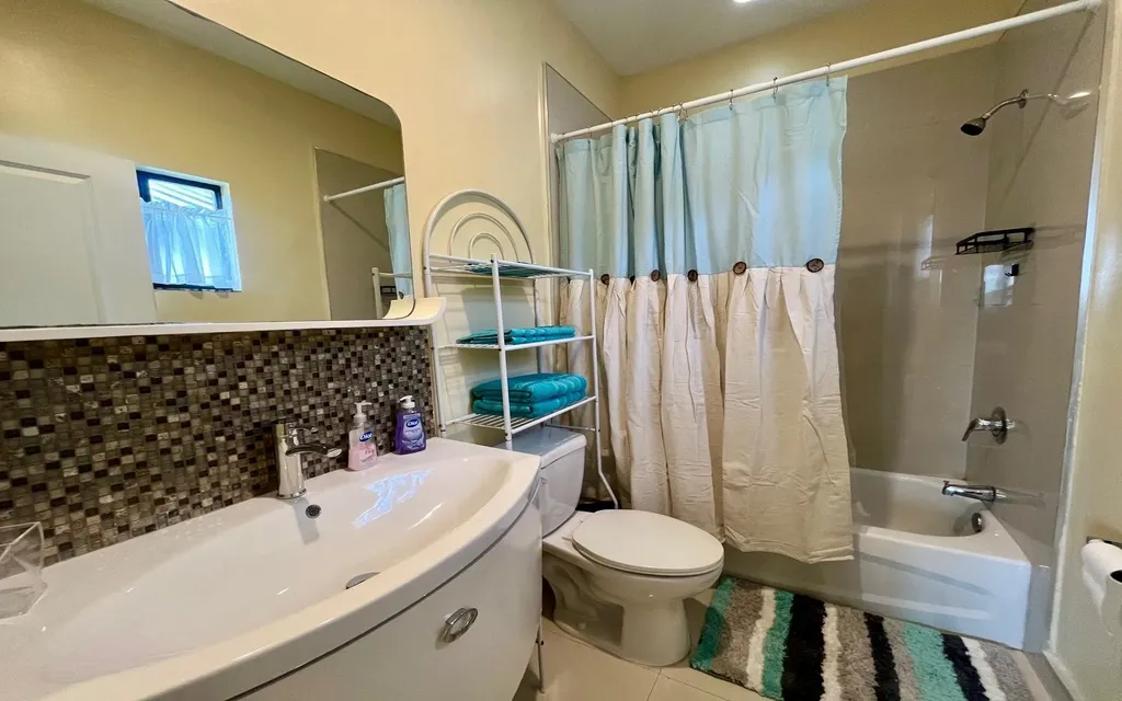 Venetian West Rental New Providence Paradise Island BS