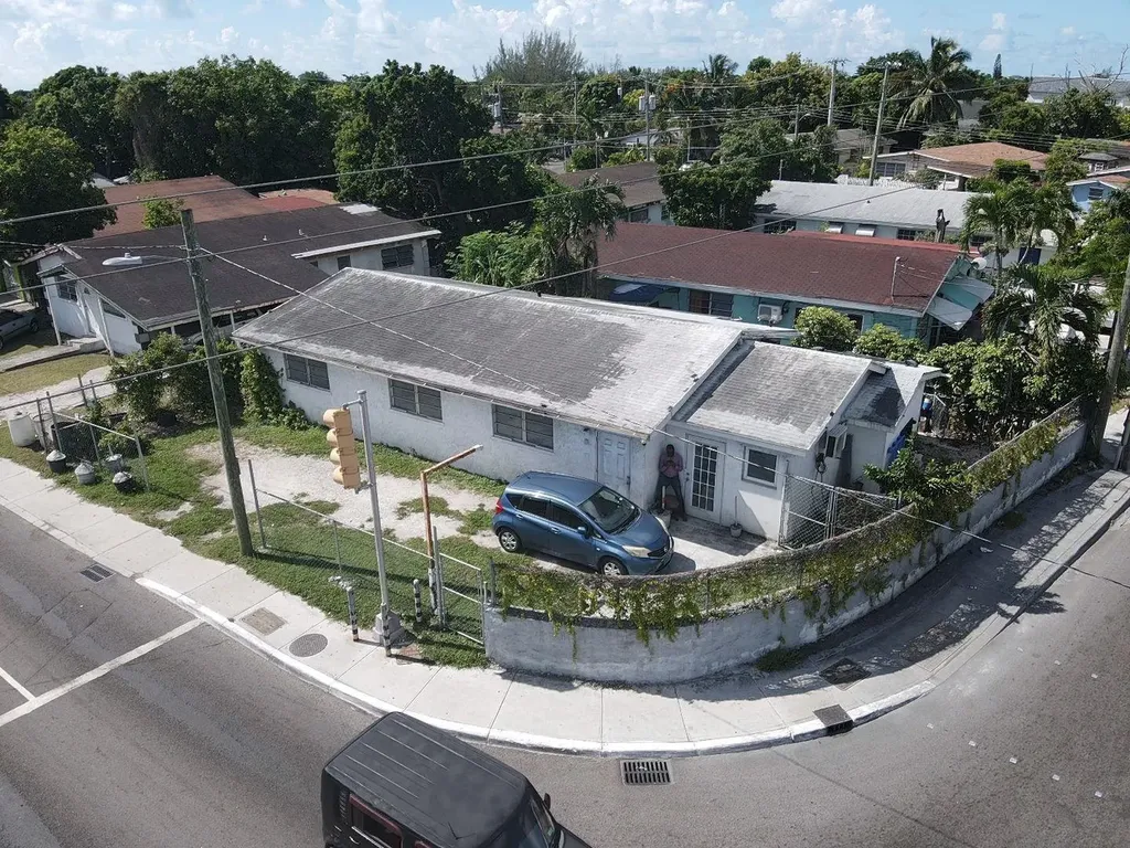 Old Trail Road New Providence Paradise Island BS