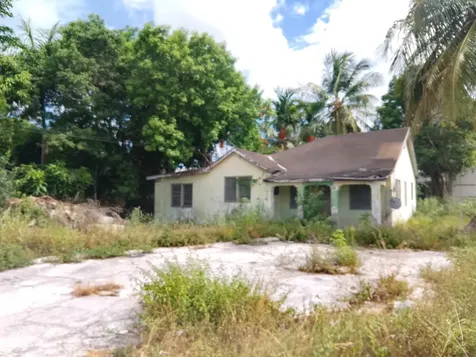 Albury Street New Providence Paradise Island BS