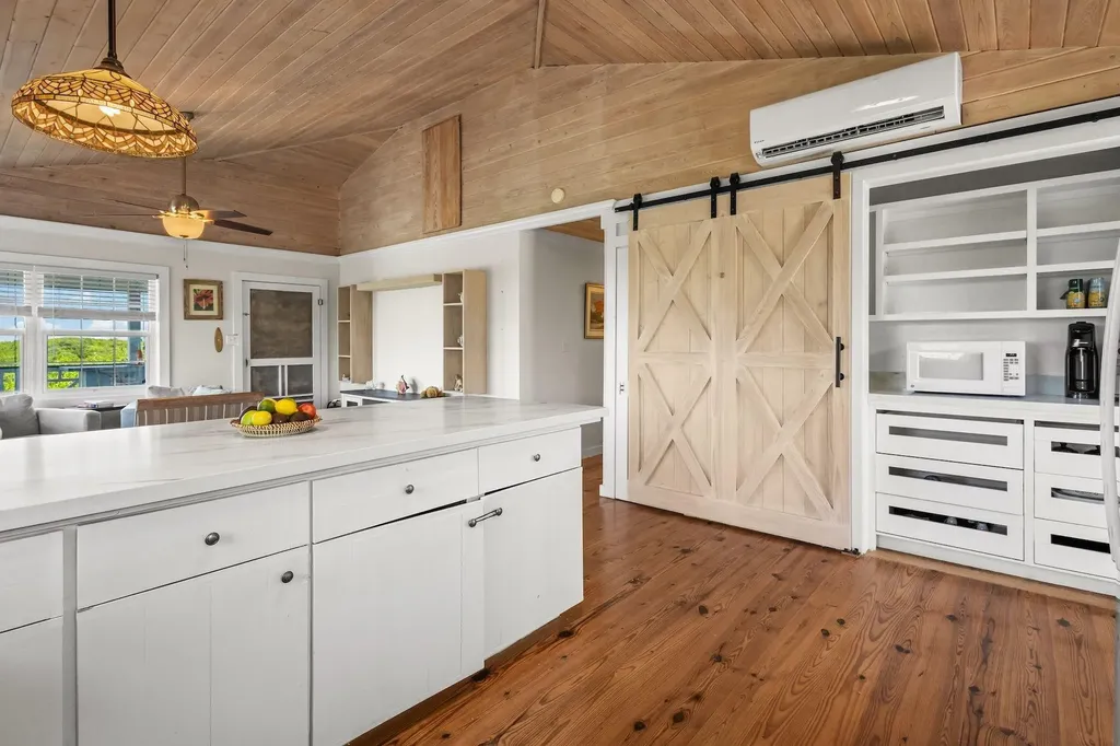 Two X Twice Eleuthera BS