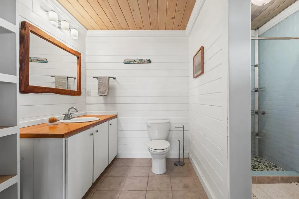 Two X Twice Eleuthera BS