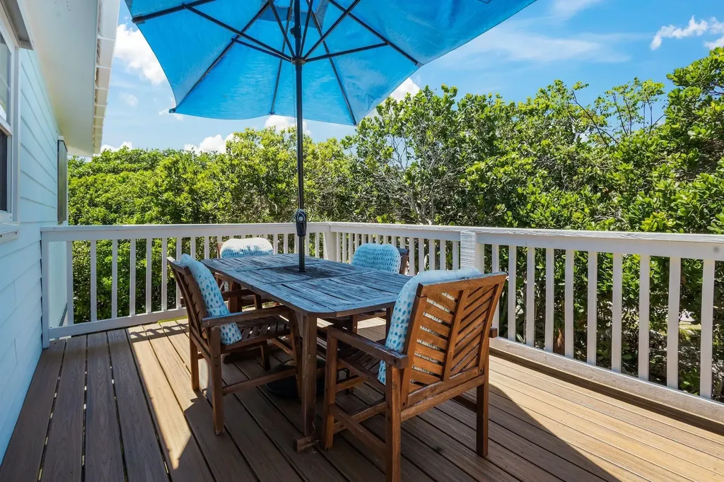 Two X Twice Eleuthera BS