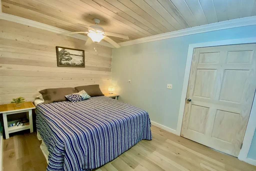 Two X Twice Eleuthera BS