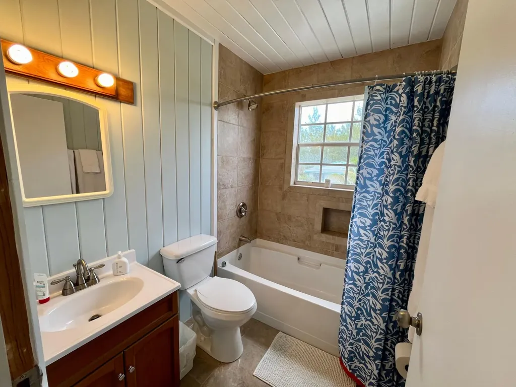 Seas The Day Abaco BS