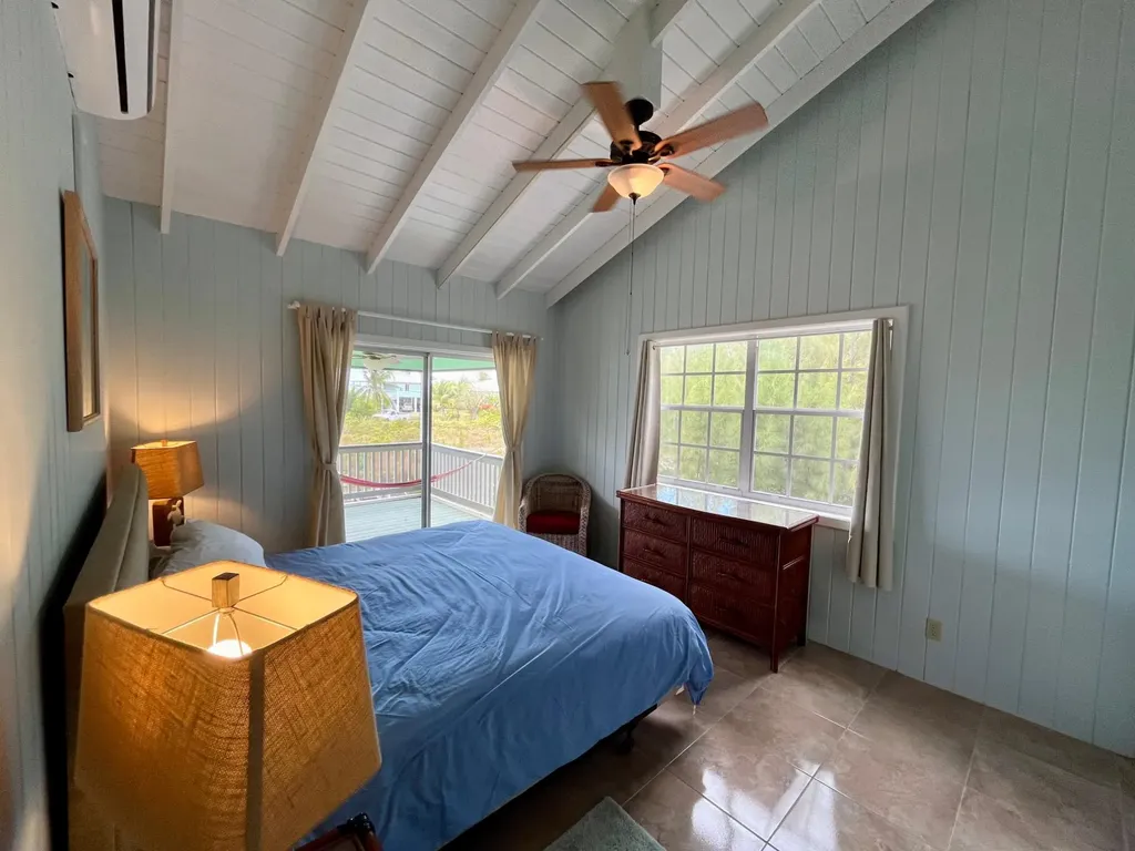 Seas The Day Abaco BS