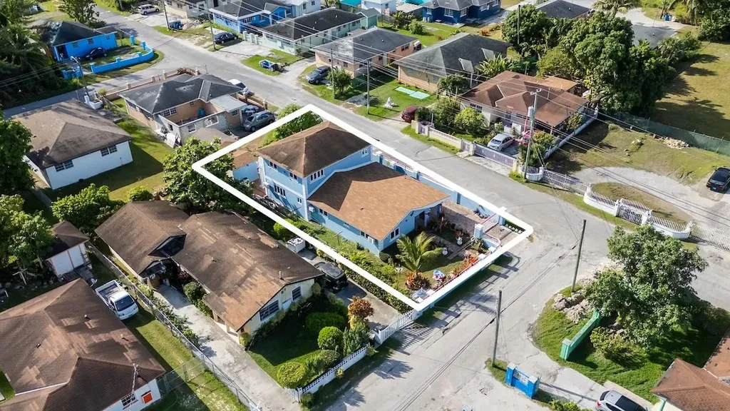 Bonefish Drive, Tellie Court New Providence Paradise Island BS