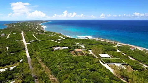16 Lost Gold Road Eleuthera BS