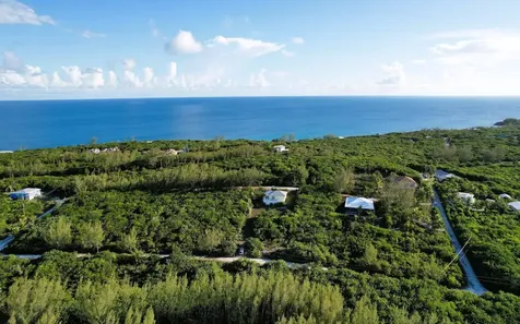16 Lost Gold Road Eleuthera BS