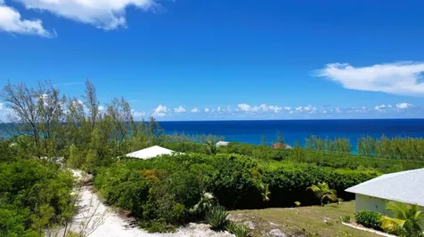 16 Lost Gold Road Eleuthera BS