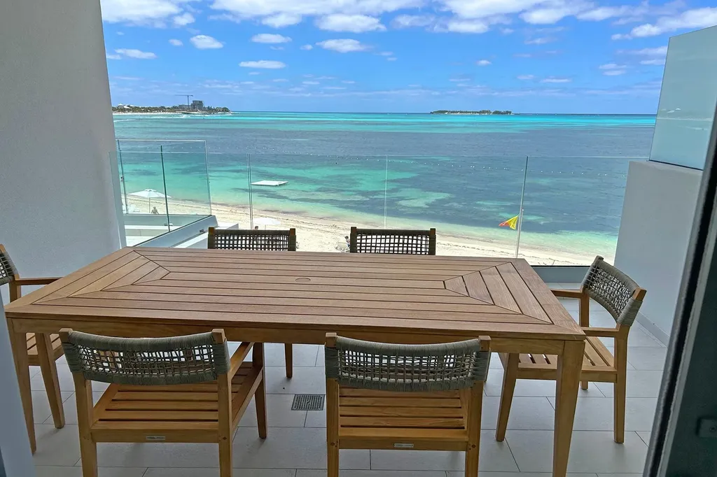 Goldwynn New Providence Paradise Island BS