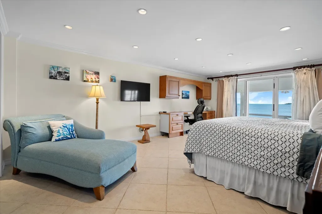 Shangri La 11 New Providence Paradise Island BS