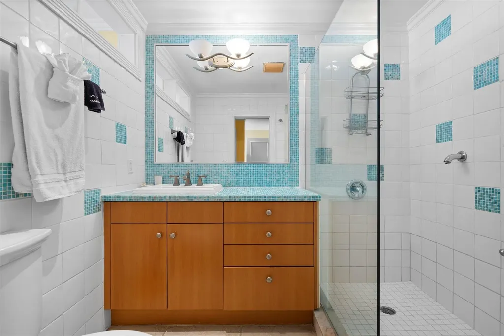 Shangri La 11 New Providence Paradise Island BS