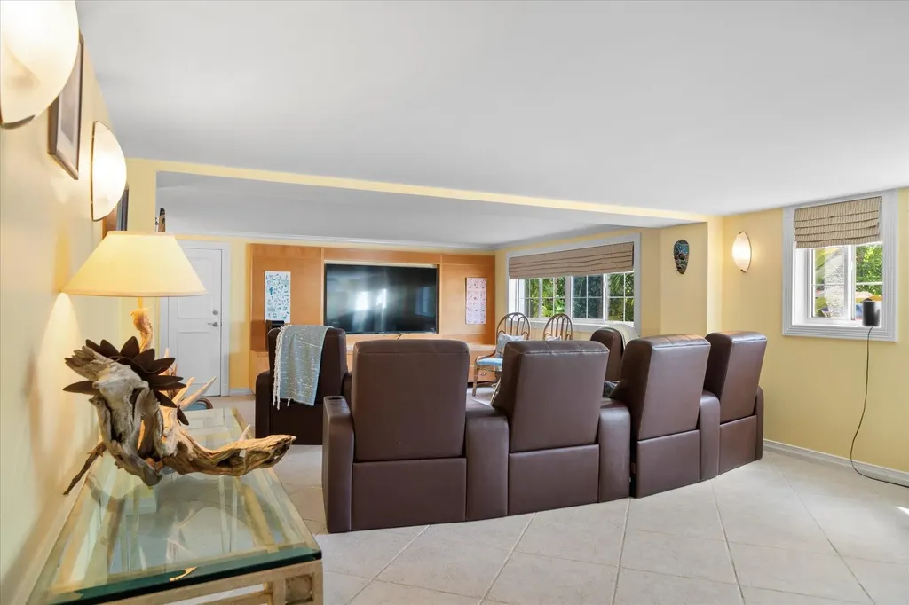 Shangri La 11 New Providence Paradise Island BS