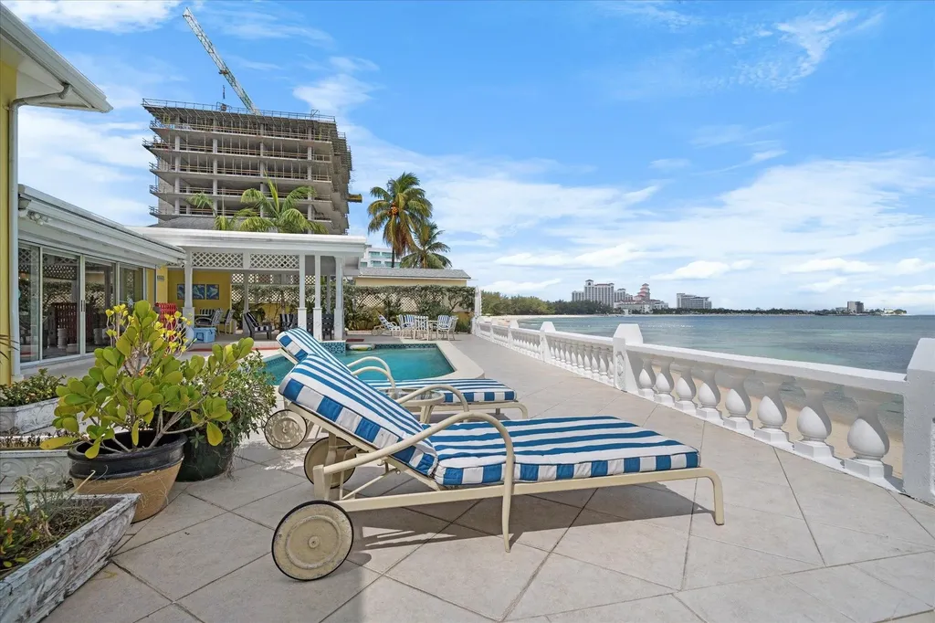 Shangri La 11 New Providence Paradise Island BS