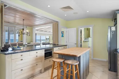 Shangri La 11 New Providence Paradise Island BS