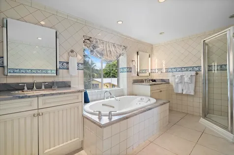 Shangri La 11 New Providence Paradise Island BS