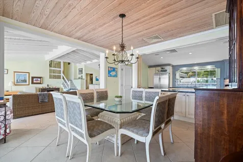 Shangri La 11 New Providence Paradise Island BS