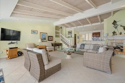 Shangri La 11 New Providence Paradise Island BS