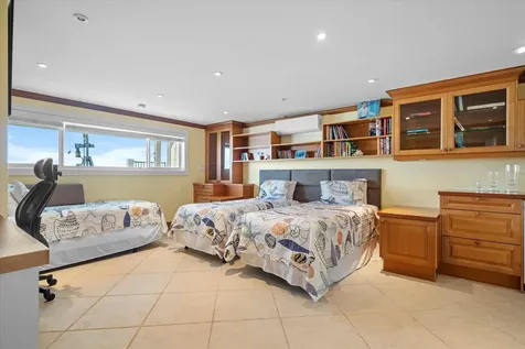 Shangri La 11 New Providence Paradise Island BS