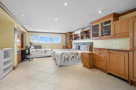 Shangri La 11 New Providence Paradise Island BS