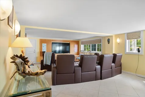 Shangri La 11 New Providence Paradise Island BS