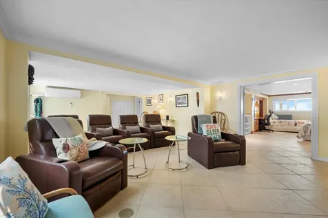 Shangri La 11 New Providence Paradise Island BS