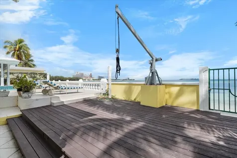 Shangri La 11 New Providence Paradise Island BS