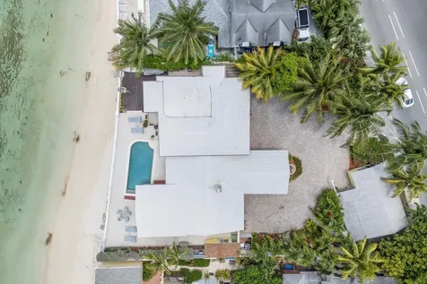 Shangri La 11 New Providence Paradise Island BS