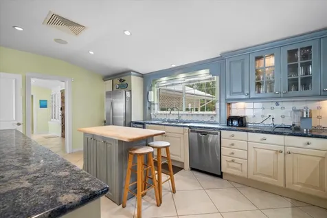 Shangri La 11 New Providence Paradise Island BS