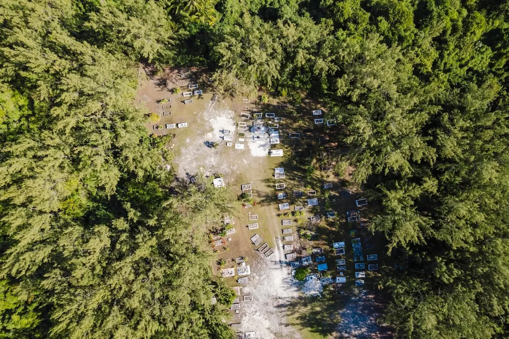 Poponi Beachfront Lot Eleuthera BS