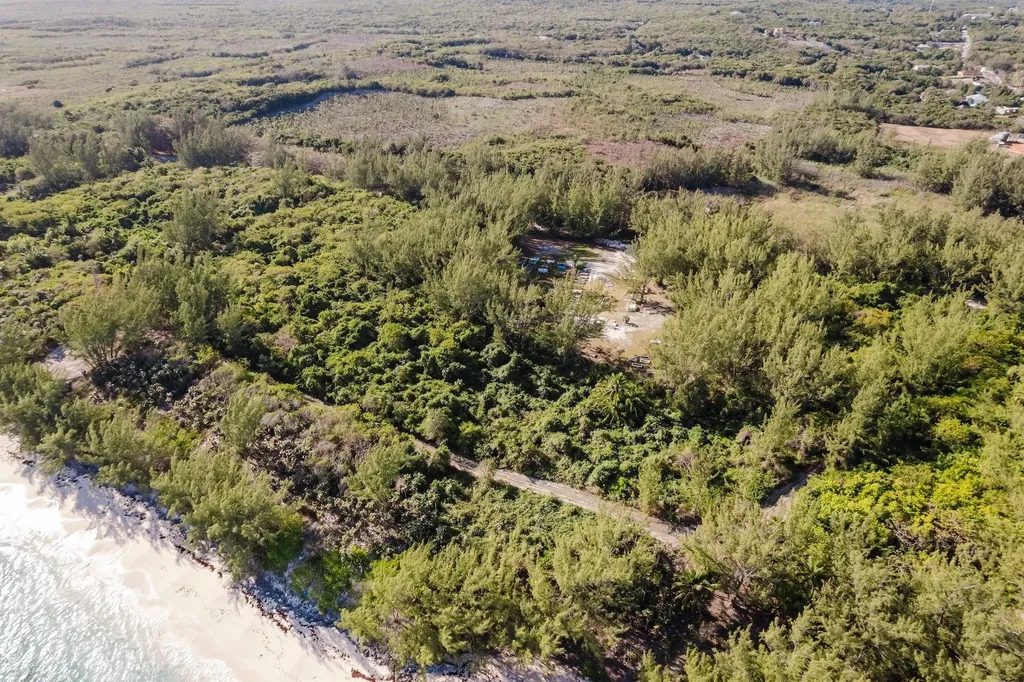 Poponi Beachfront Lot Eleuthera BS