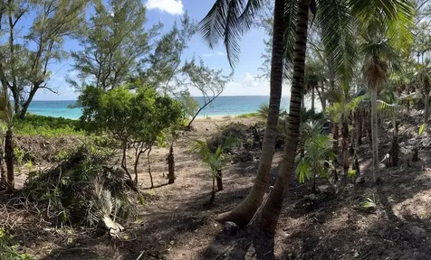 Poponi Beachfront Lot Eleuthera BS