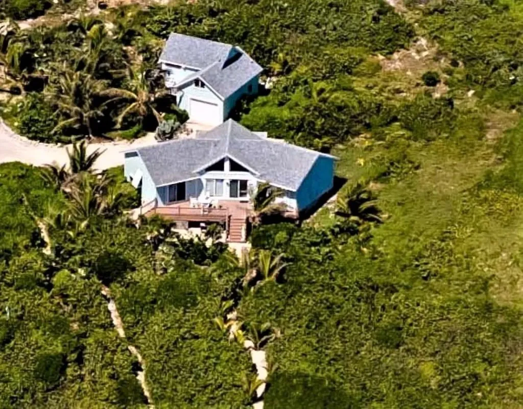 Miley Beach Front Home Long Island BS