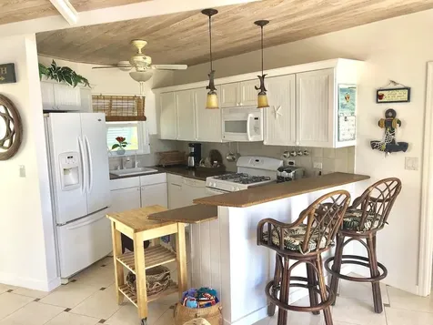 Miley Beach Front Home Long Island BS